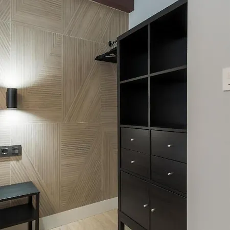 Hita By People Bilbau