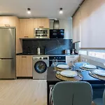 Hita By People Bilbao